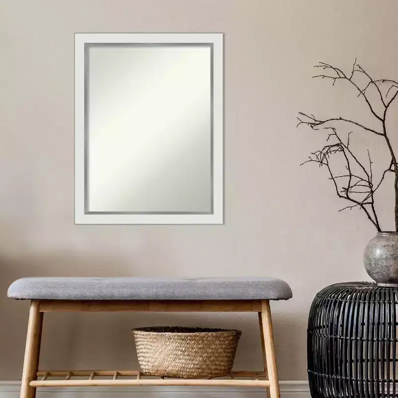 Specchio da parete rettangolare Bianco Argento Cornice stretta Non bisellata, 21"L x 27"A, Assemblato negli USA