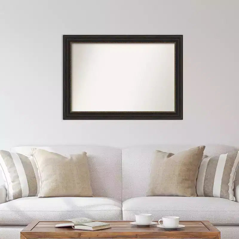 Specchio da parete rettangolare con cornice in bronzo, non bisellato, 41"L x 29"H, assemblato negli USA