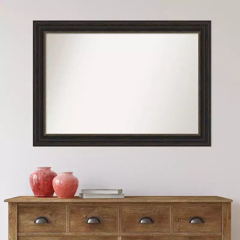 Specchio da parete rettangolare con cornice in bronzo, non bisellato, 41"L x 29"H, assemblato negli USA