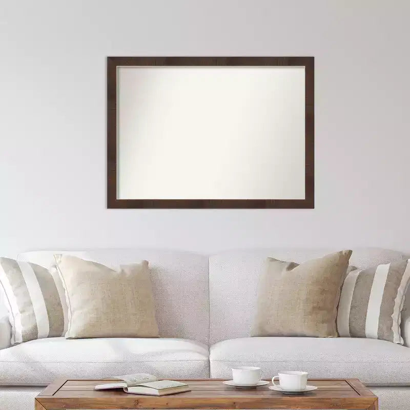 Specchio da parete rettangolare Wildwood Brown con cornice stretta non smussata, 41,25"L x 30,25"A