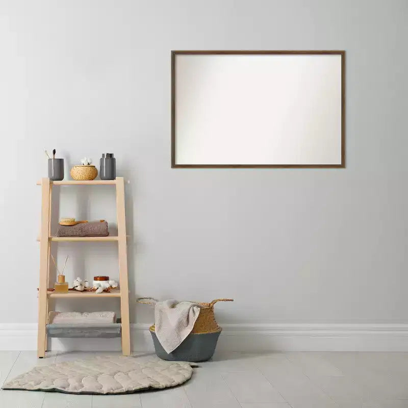 Specchio da parete per bagno, cornice in legno bronzo chiaro, senza smussature, 37,25"L x 25,25"A, assemblato negli USA
