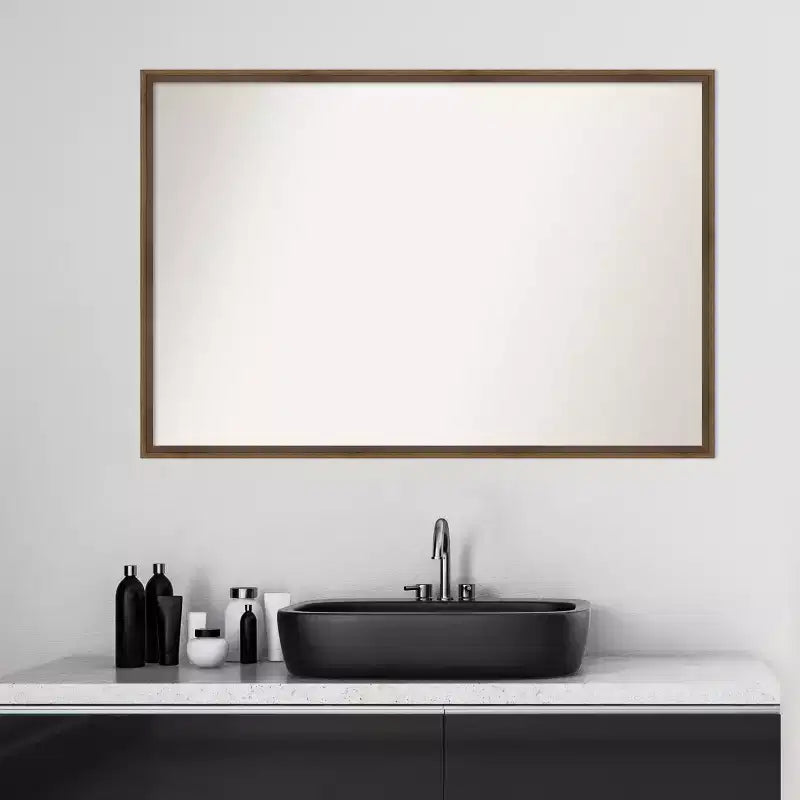 Specchio da parete per bagno, cornice in legno bronzo chiaro, senza smussature, 37,25"L x 25,25"A, assemblato negli USA
