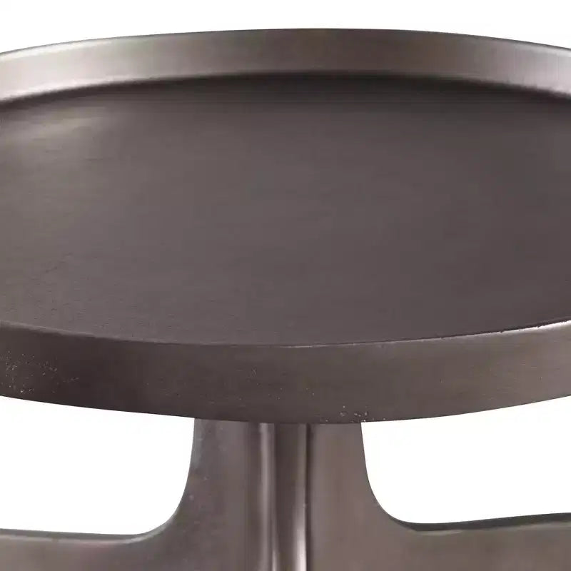 Tavolino d'appoggio rotondo in alluminio pressofuso nichelato testurizzato da 16" con piano a vassoio con bordo rialzato