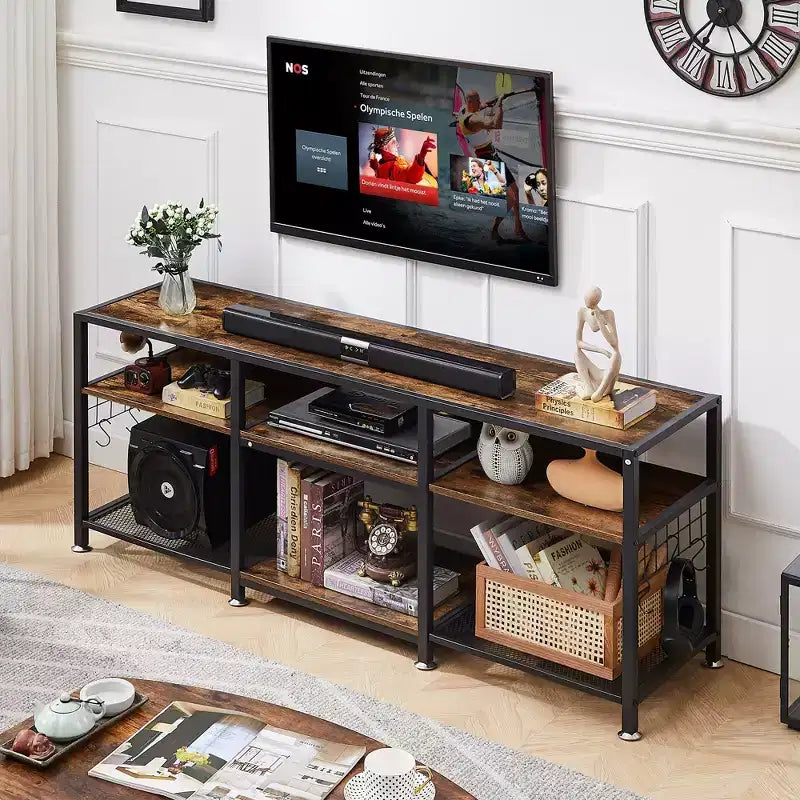 Mobile TV industriale da 65" con 3 ripiani aperti e ganci a S, per TV fino a 70", 160 cm L x 60 cm H