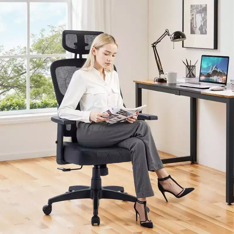Sedia da ufficio ergonomica con schienale alto in rete, poggiatesta e braccioli regolabili, supporto lombare, 150 kg
