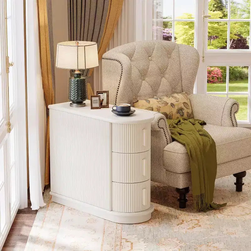 Tavolino con 3 cassetti Slim, Finitura Noce, Legno massello e MDF, Nessun montaggio richiesto