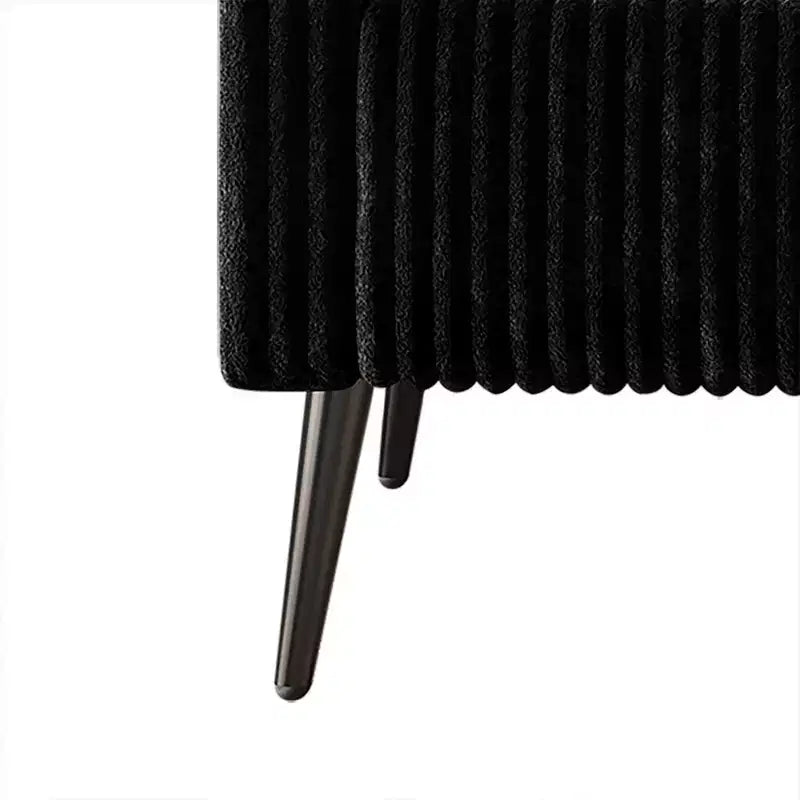Poltrona d'accento rivestita in velluto con gambe in legno, capacità 113 kg, 77 cm L x 79 cm H