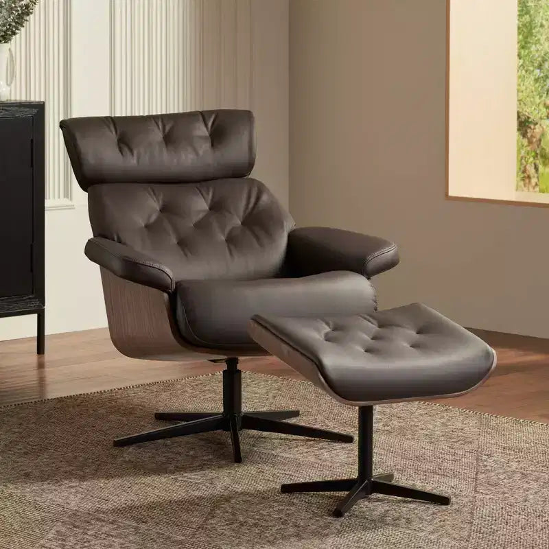 Poltrona reclinabile girevole in ecopelle trapuntata color cioccolato con pouf obliquo
